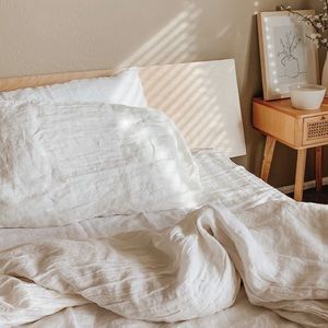 Brooklinen Off White Linen Duvet Queen